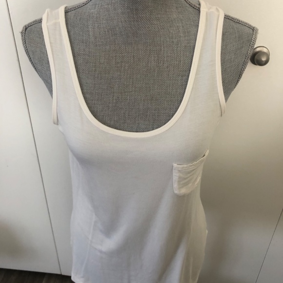 🕝 MAX STUDIO WHITE TOP SIZE MED - Picture 6 of 7